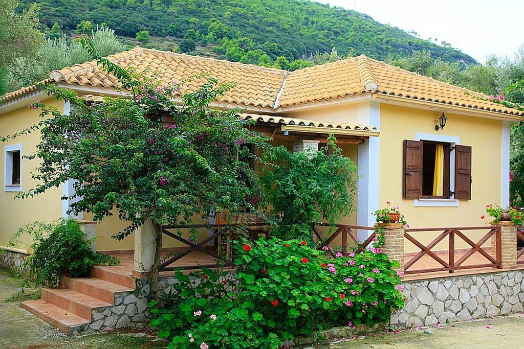 Yannis' Village Keri Rom bilde